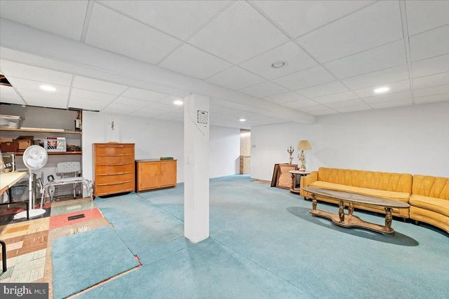 1240 RIDGE AVE, Whitehall, PA 18052