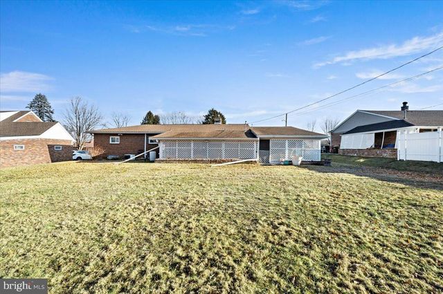 1240 RIDGE AVE, Whitehall, PA 18052