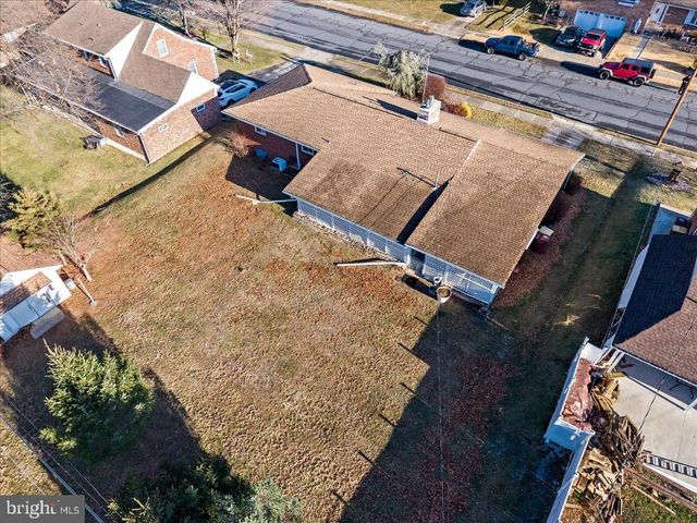 1240 RIDGE AVE, Whitehall, PA 18052