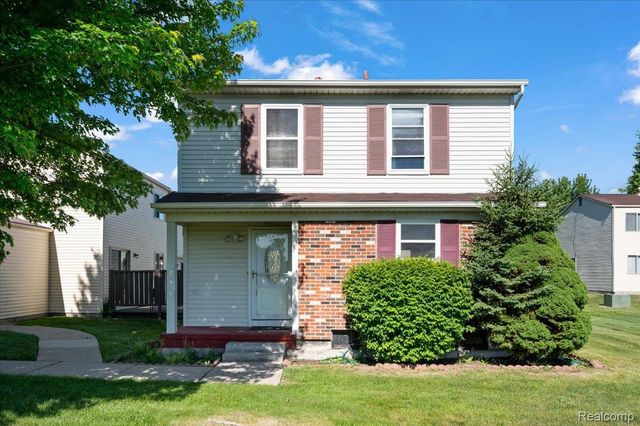 2824 Roundtree Drive, Troy, MI 48083