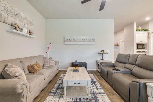10524 SW 55th Street, Mustang, OK 73064