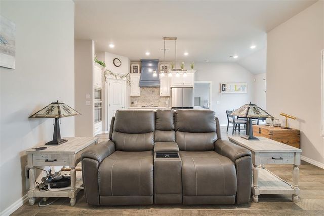 10524 SW 55th Street, Mustang, OK 73064