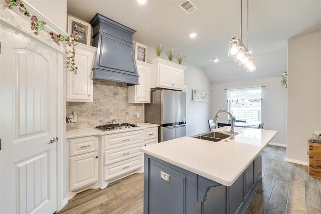 10524 SW 55th Street, Mustang, OK 73064