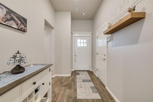 10524 SW 55th Street, Mustang, OK 73064