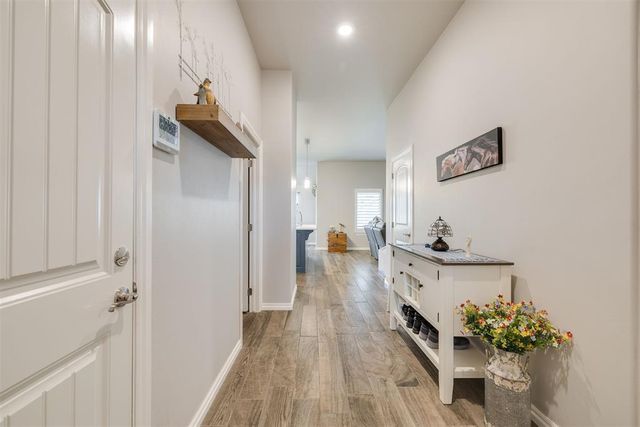 10524 SW 55th Street, Mustang, OK 73064