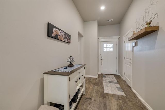 10524 SW 55th Street, Mustang, OK 73064