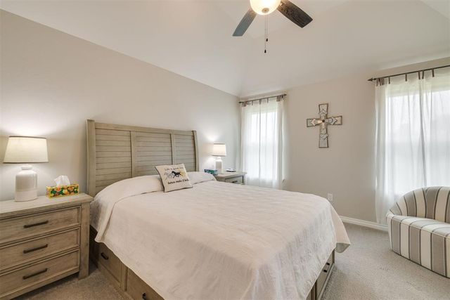 10524 SW 55th Street, Mustang, OK 73064