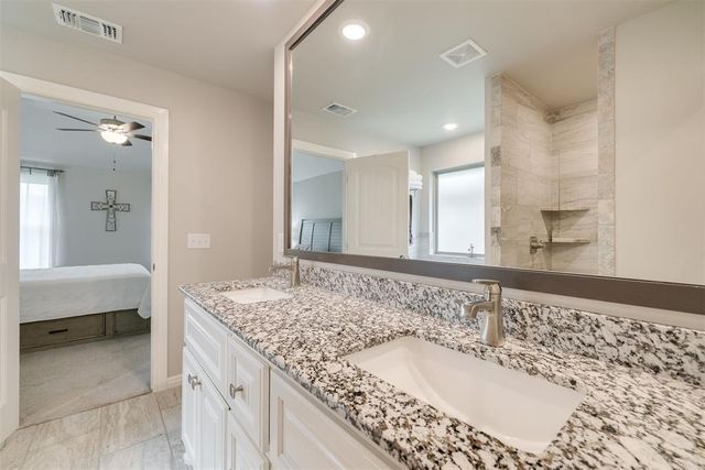 10524 SW 55th Street, Mustang, OK 73064