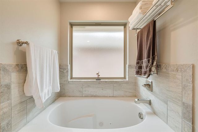 10524 SW 55th Street, Mustang, OK 73064