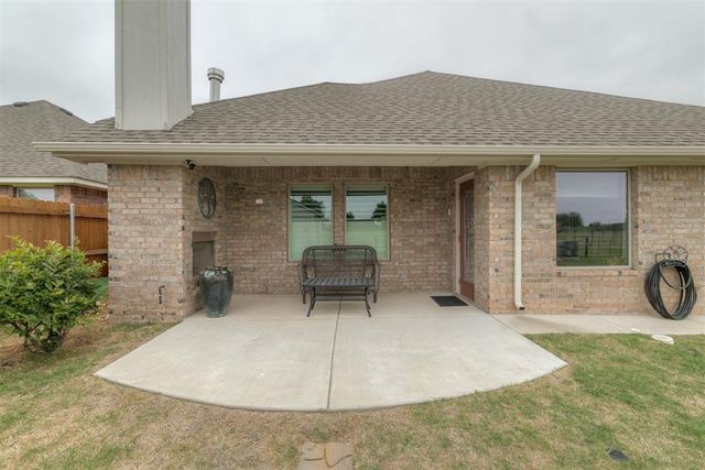 10524 SW 55th Street, Mustang, OK 73064