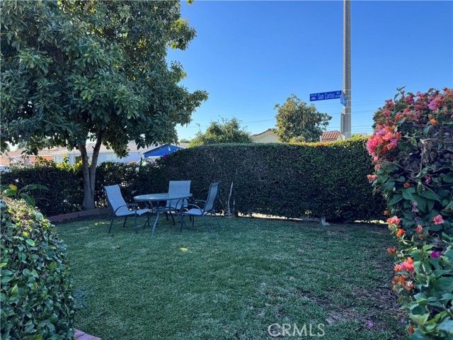 10406 San Carlos, South Gate, CA 90280