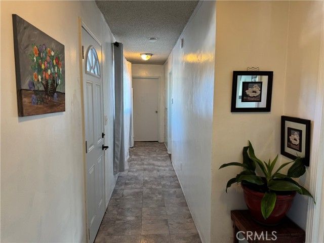 10406 San Carlos, South Gate, CA 90280
