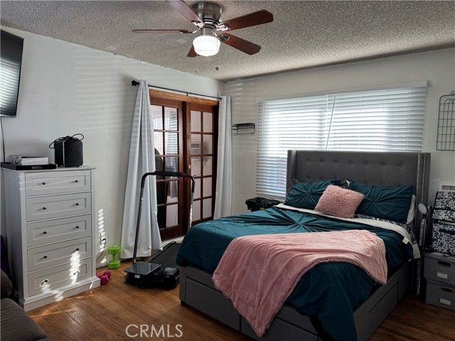 10406 San Carlos, South Gate, CA 90280