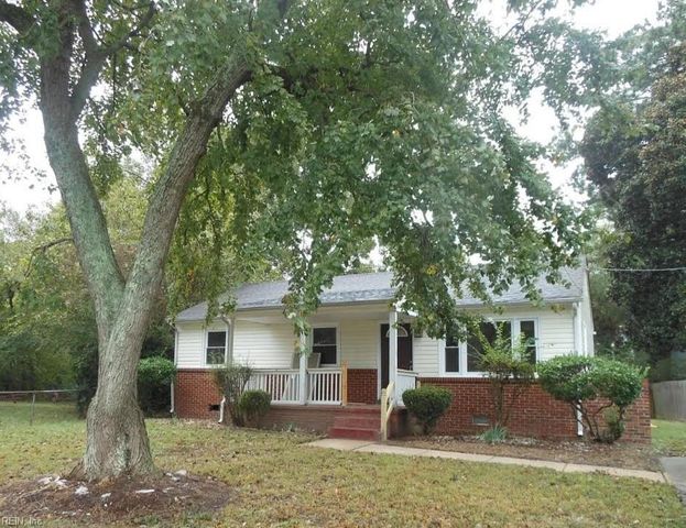 2709 Whitestone AVE, Chesapeake, VA 23323