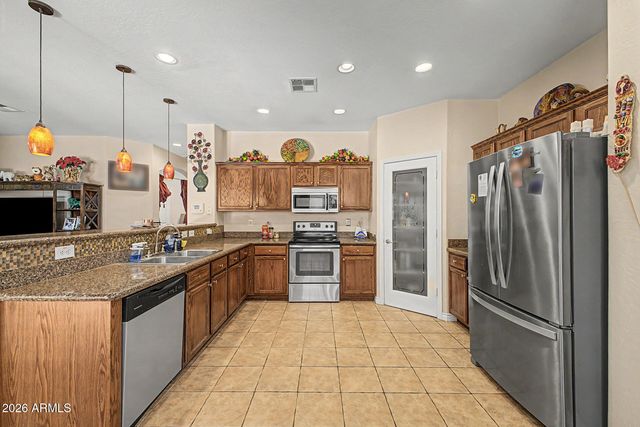 4507 W DONNER Drive, Laveen, AZ 85339