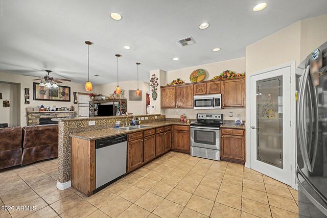 4507 W DONNER Drive, Laveen, AZ 85339