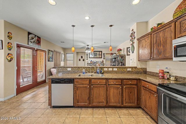 4507 W DONNER Drive, Laveen, AZ 85339