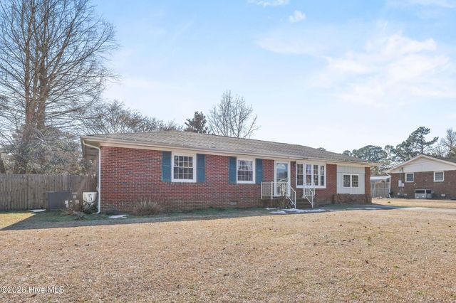 118 Princeton Drive, Jacksonville, NC 28546