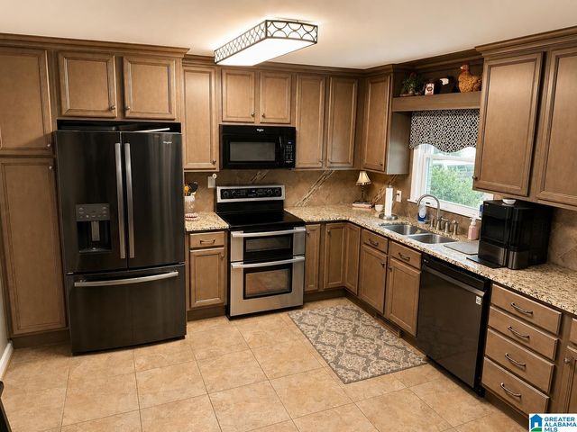 1207 ARROWHEAD TRAIL, Alabaster, AL 35007