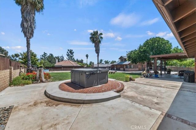 34407 Fairview Dr, Yucaipa, CA 92399