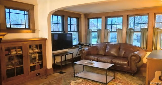 320 Knowlton Avenue, Tonawanda, NY 14217