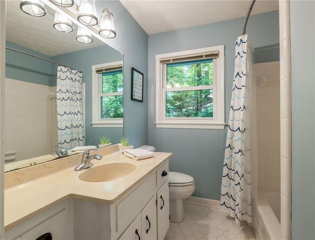 2497 Greenglade Road NE, Atlanta, GA 30345