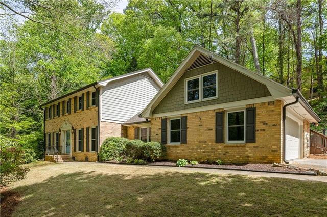 2497 Greenglade Road NE, Atlanta, GA 30345