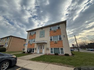9595 Maple Drive 2N, Rosemont, IL 60018