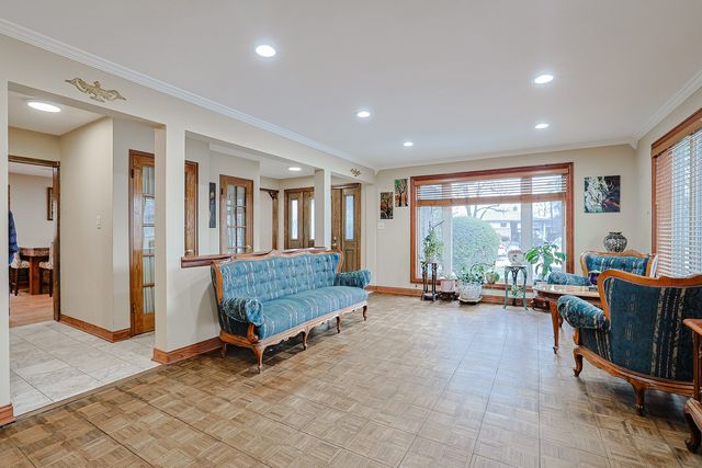 9714 Kedvale Avenue, Skokie, IL 60076