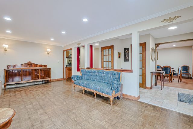 9714 Kedvale Avenue, Skokie, IL 60076