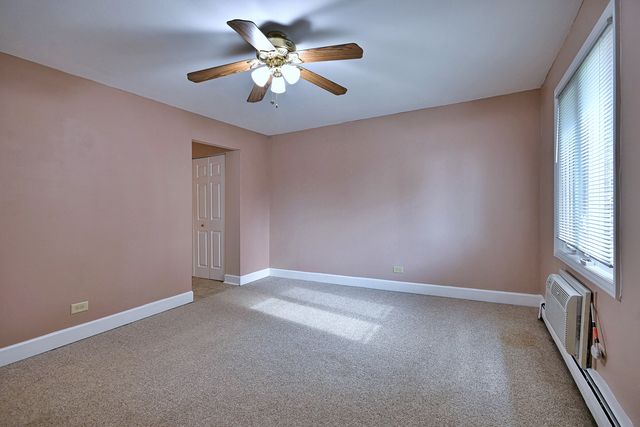 850 S Lorraine Road S 3E, Wheaton, IL 60189