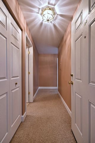 850 S Lorraine Road S 3E, Wheaton, IL 60189