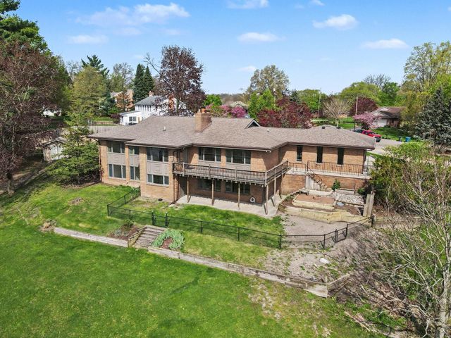 4344 Roxbury Lane, Kalamazoo, MI 49008