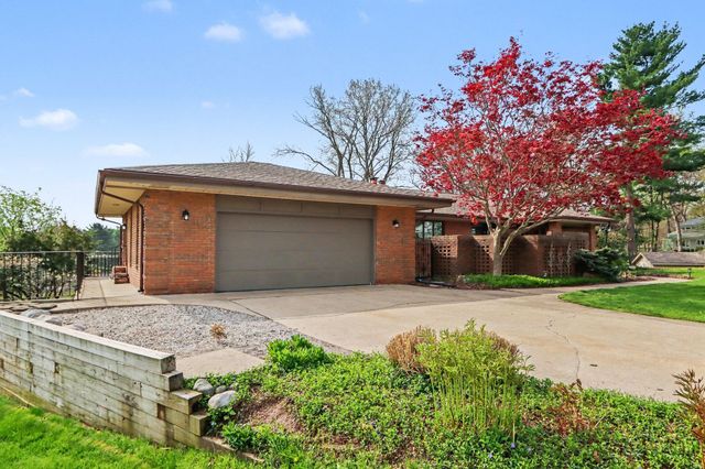 4344 Roxbury Lane, Kalamazoo, MI 49008