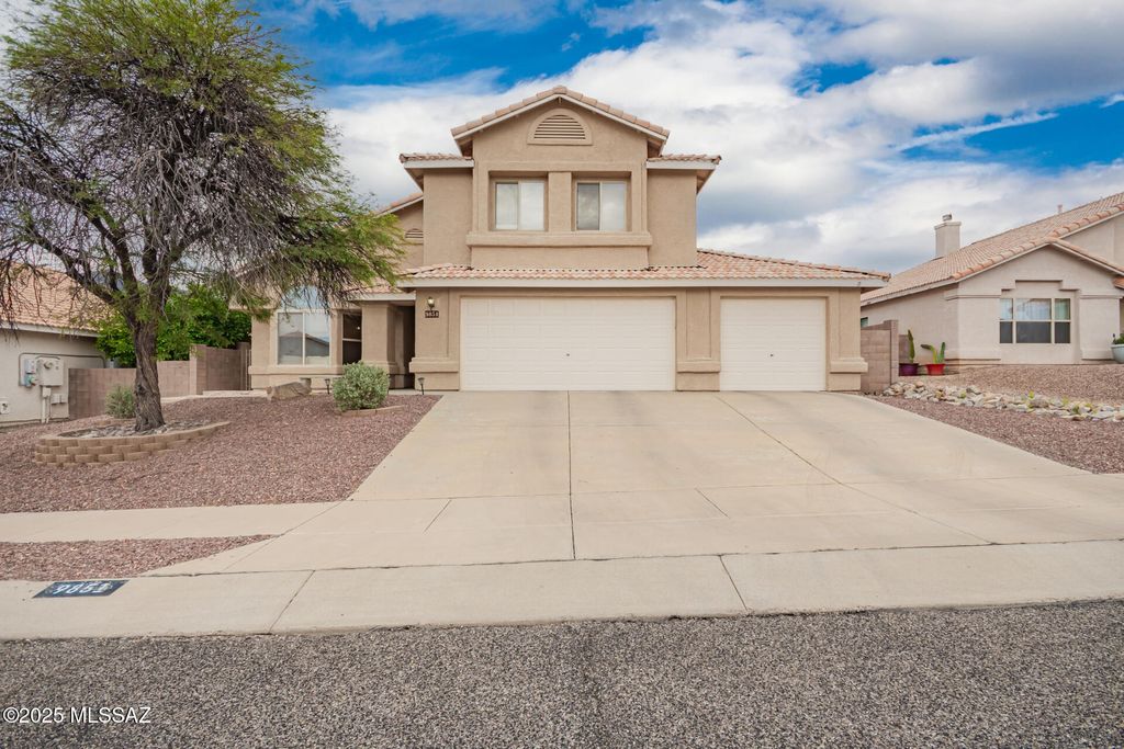 9851 E Pinyon Pine Drive, Tucson, AZ 85748