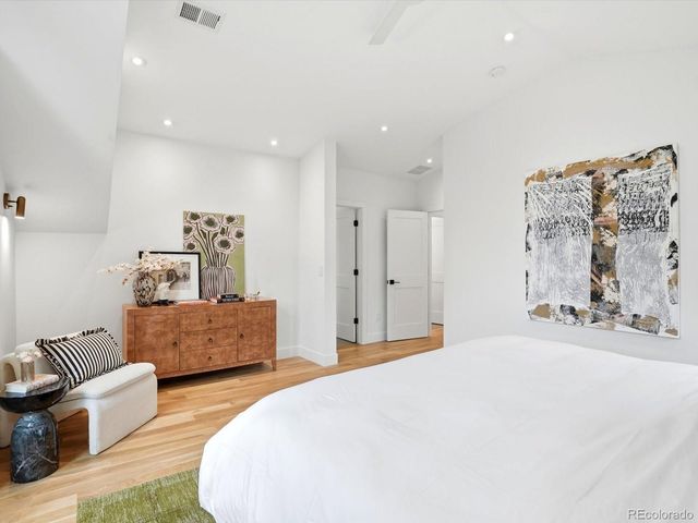 2900 S Madison Street, Denver, CO 80210