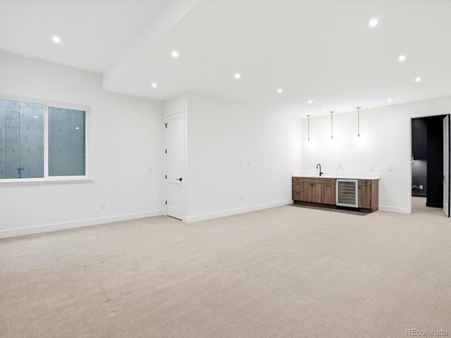 2900 S Madison Street, Denver, CO 80210