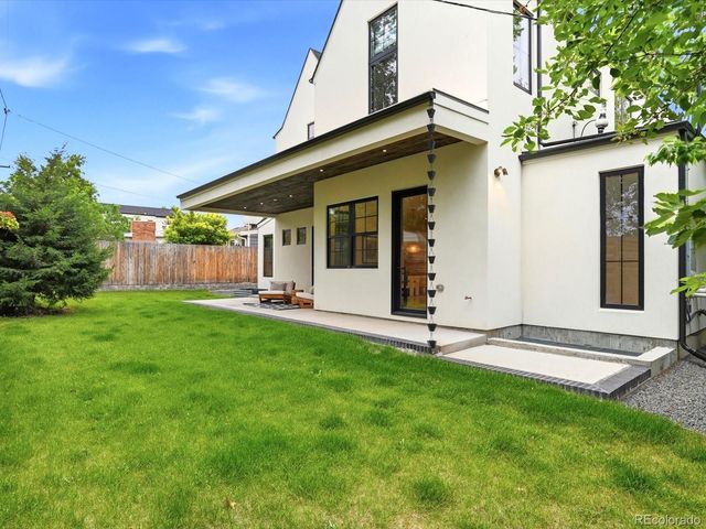 2900 S Madison Street, Denver, CO 80210