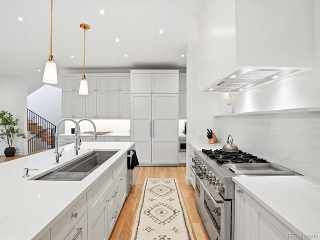 2900 S Madison Street, Denver, CO 80210