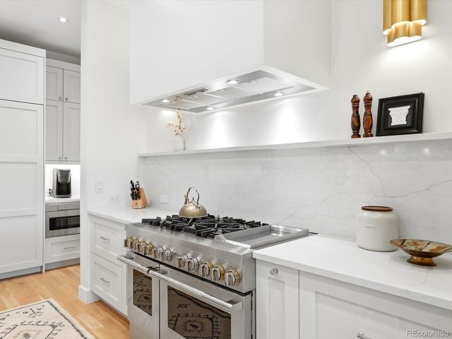 2900 S Madison Street, Denver, CO 80210