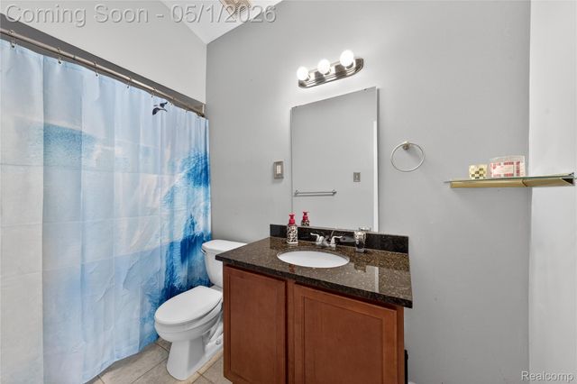 22813 Detour Street, St. Clair Shores, MI 48082