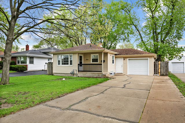 25 N Iowa Avenue, Addison, IL 60101