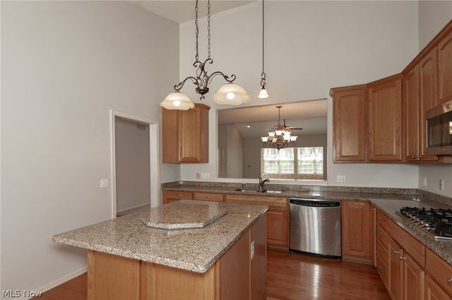 7830 Rockdove Lane, Concord Twp, OH 44077