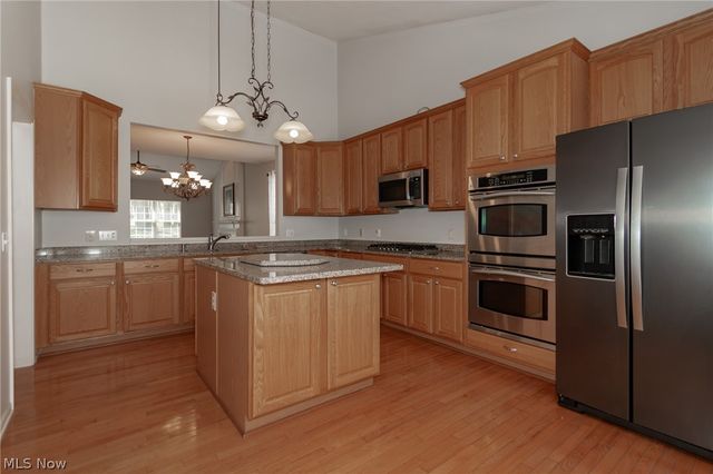 7830 Rockdove Lane, Concord Twp, OH 44077