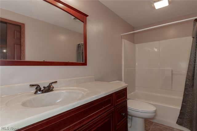 7830 Rockdove Lane, Concord Twp, OH 44077