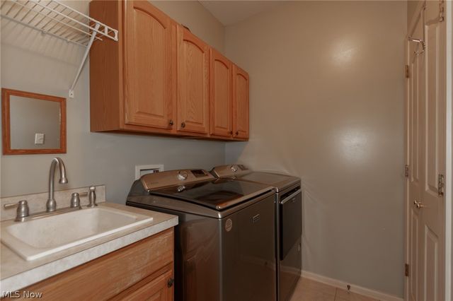 7830 Rockdove Lane, Concord Twp, OH 44077
