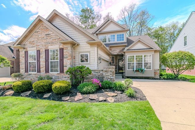 7830 Rockdove Lane, Concord Twp, OH 44077