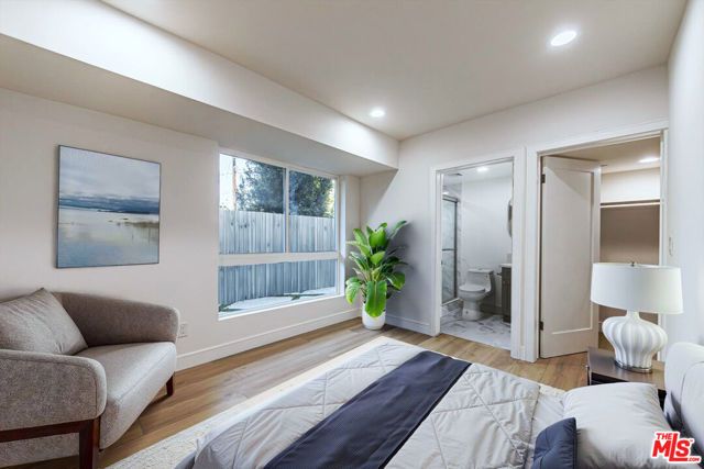 5436 Romaine Street, Los Angeles, CA 90038