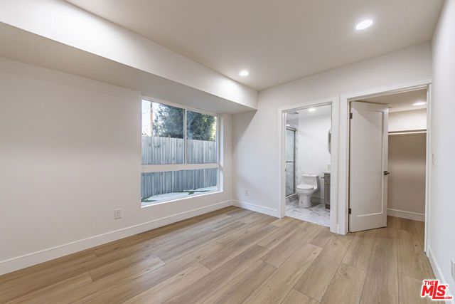 5436 Romaine Street, Los Angeles, CA 90038