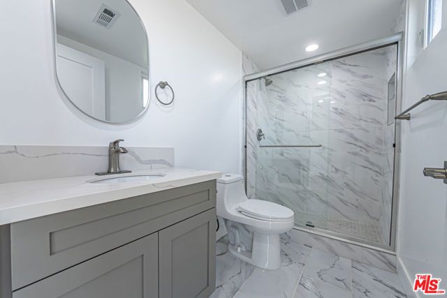 5436 Romaine Street, Los Angeles, CA 90038